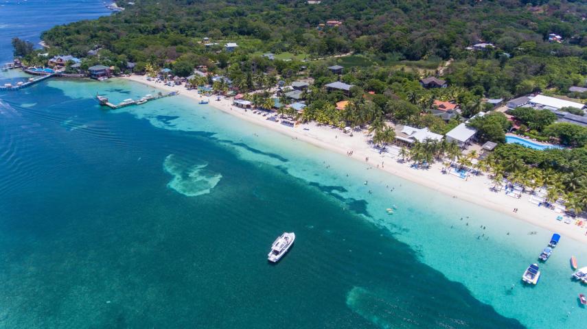 Kimpton to Run West Beach Bay in Roatan
