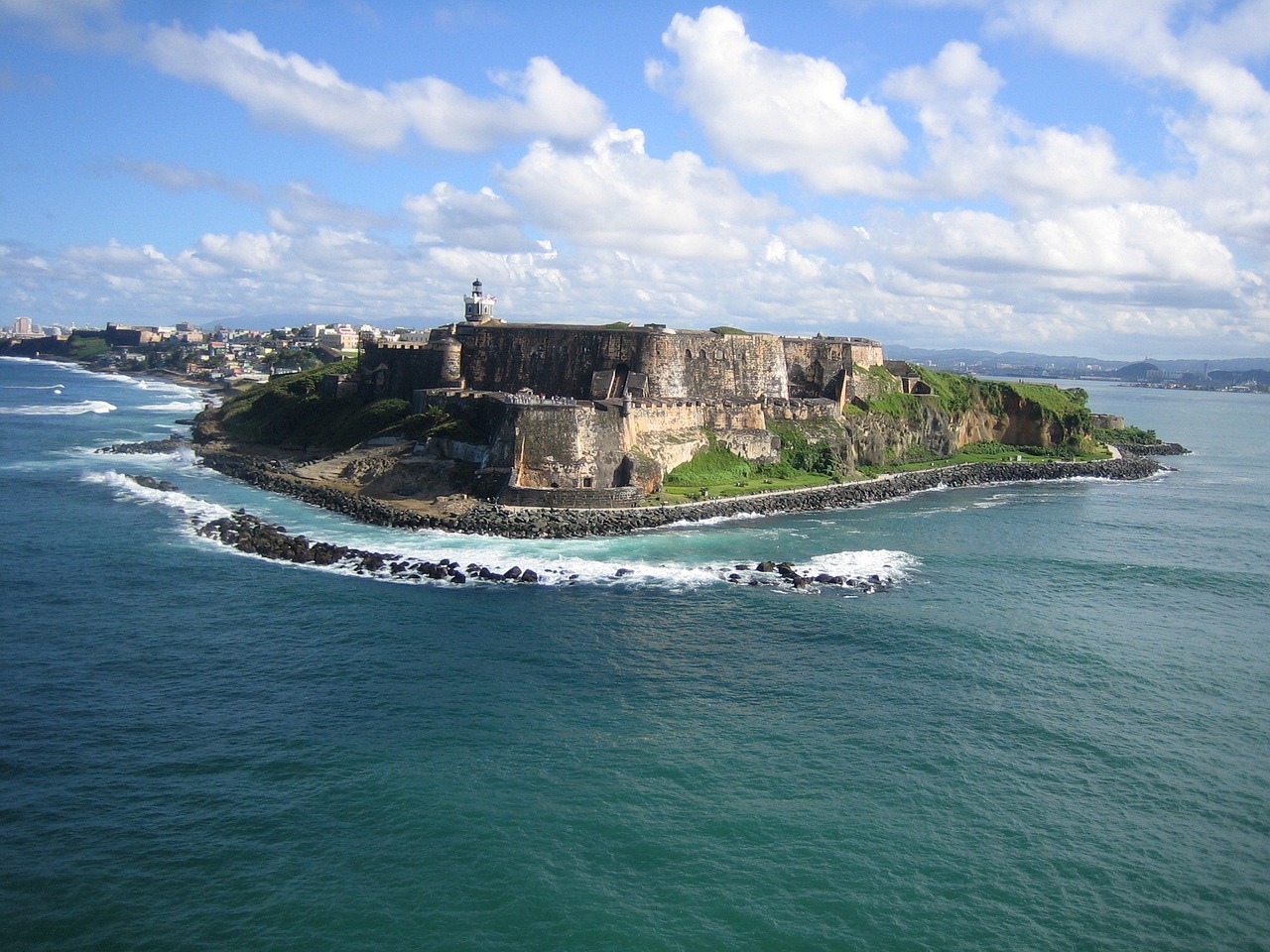 Development and importance of tourism for Puerto Rico