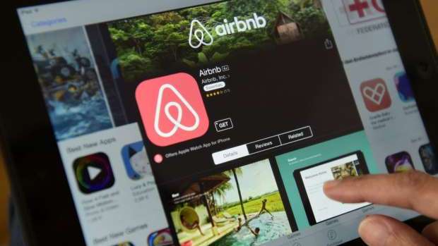 Airbnb in Talks to Acquire Luxury Retreats