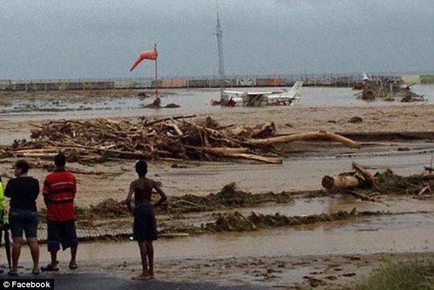 Seaborne Calls Off Air Service to Dominica