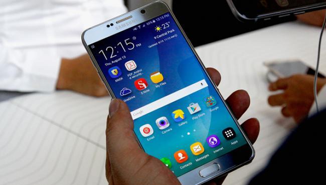FAA Warns over Galaxy Note 7 Use on Commercial Aircraft
