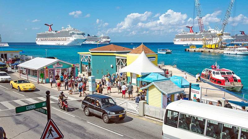 Cayman Islands Legislator Calls for Cruise Port Vote