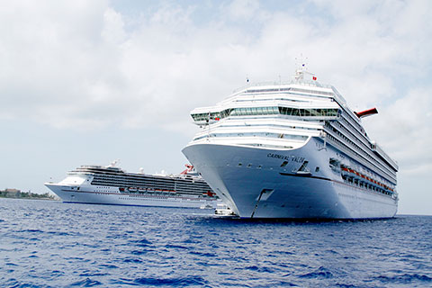 Cruise Lines Invited to Begin Talks over Berthing Dock Plan in the Cayman Islands