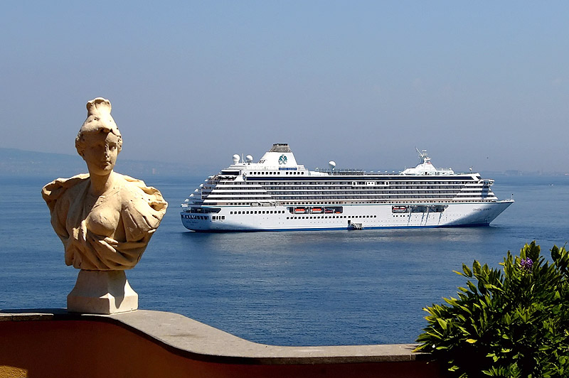 Crystal Cruises Offers Discounted 2012 Cruises