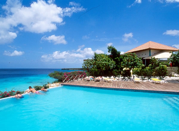 Caribbean Non-Stop: Airberlin has been flying to Curacao for Two Years
