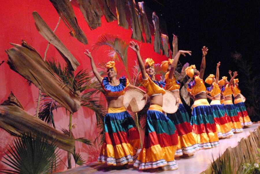 Bahamian Ambassador Visits Santiago de Cuba Prior the Feast of Fire