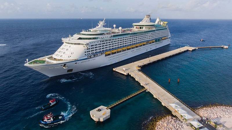 The Tula Pier Opens in Curacao