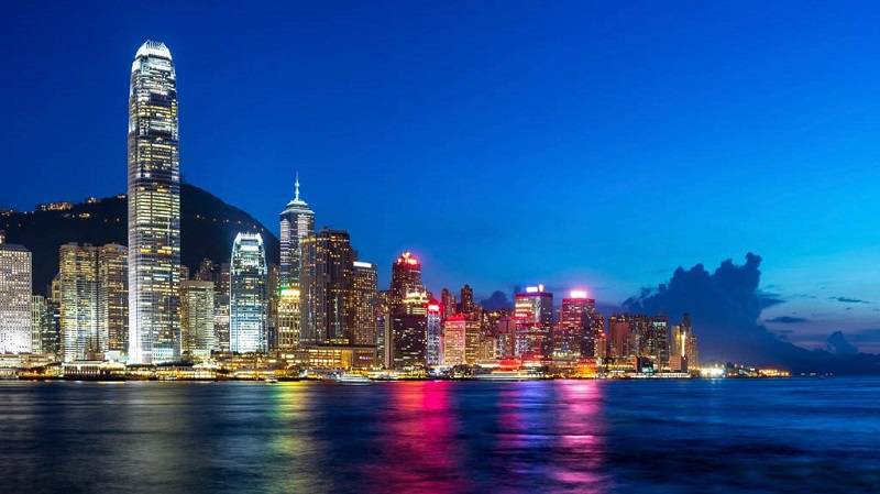 More Canadians Traveling to Hong Kong