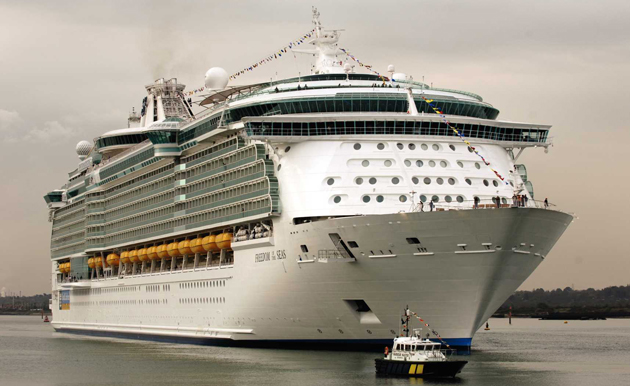 Royal Caribbean's Independence of the Seas Returning to Port Everglades