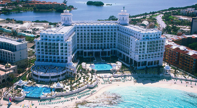 Riu Palace Las Americas Reopens Following Renovation