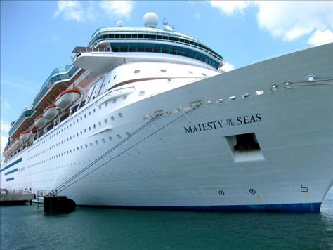 Royal Caribbean to Transfer Majesty of the Seas to Pullmantur