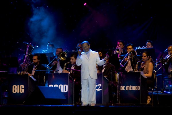 Mexico's Armando Manzanero The Eighth Riviera Maya Jazz Festival Brought Down the House in Mexico’s Playa del Carmen