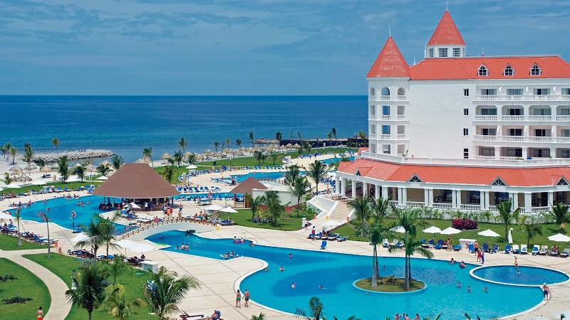 TravelBrands, Bahia Principe Hotels Join Hands to Promote Properties