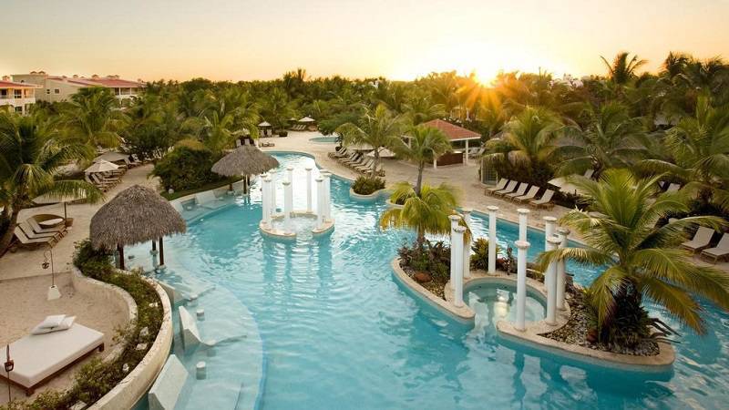 Meliá Splits D.R. Property into Two Resorts