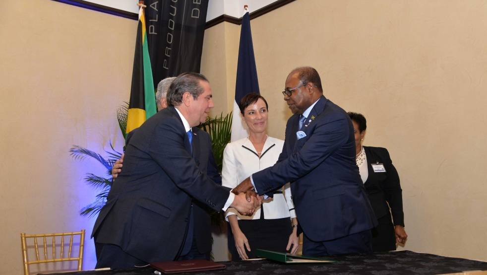 Mexico, Jamaica Ink MOU on Tourism
