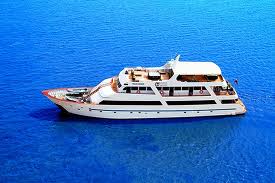 Latin Trails Puts Luxury Yacht into Dry Dock