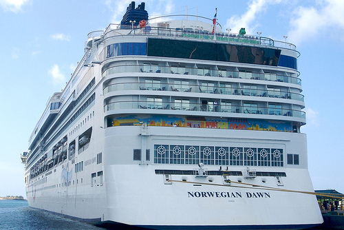 Norwegian Dawn Welcomed for Winter Season in Tampa