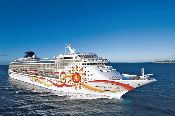 Norwegian Star, Carnival Splendor Bypass Mazatlan after Shooting
