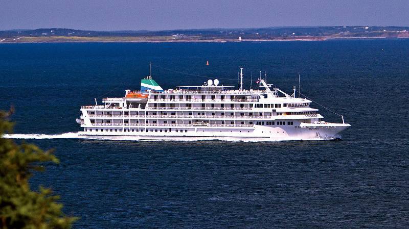 Pearl Mist Departs from Port Everglades on Cuba Cruise Sailing
