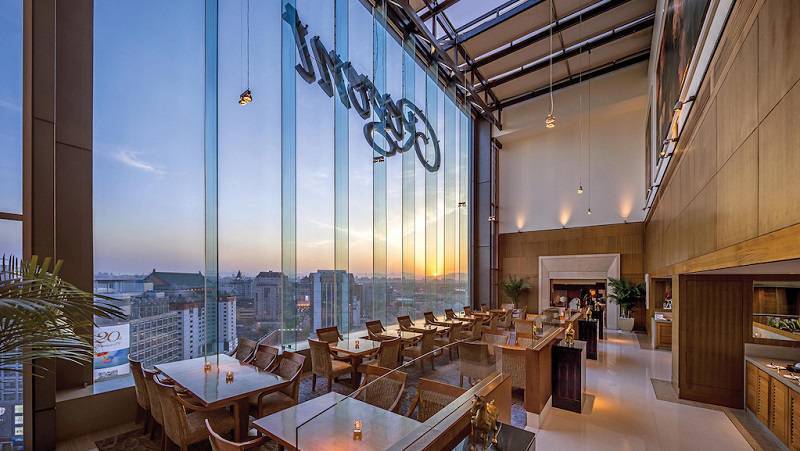 IHG Buys 51 Percent of Regent Hotels