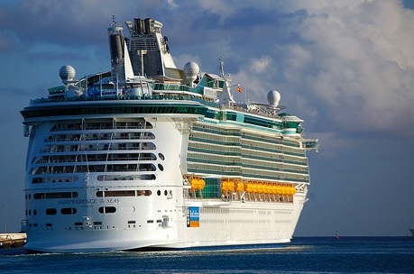 Royal Caribbean Includes Jewel of the Seas in Universal Orlando Package