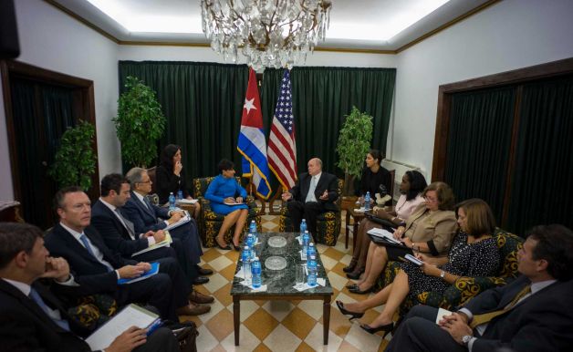 U.S. Commerce Chief Makes a Pitch in Cuba