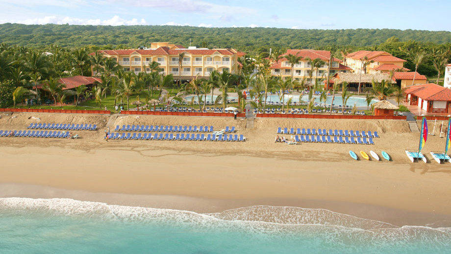 Viva Wyndham Tangerine to Reopen in December