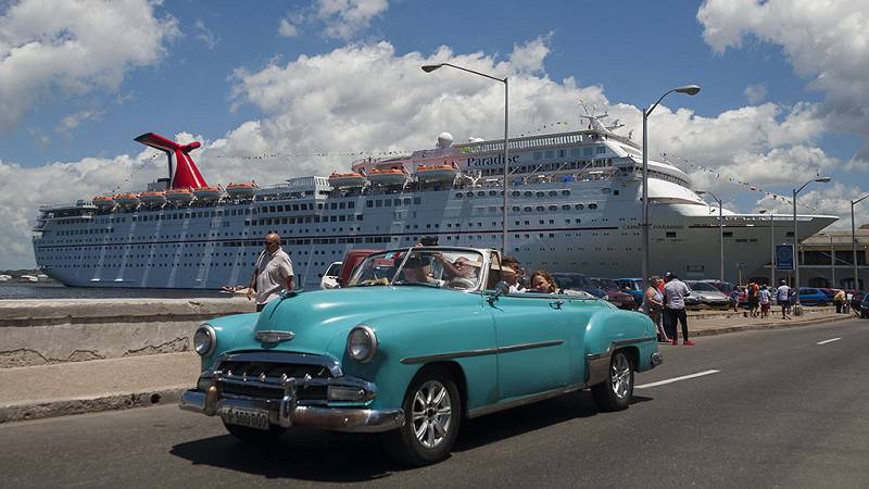 Carnival Paradise Docks in Havana