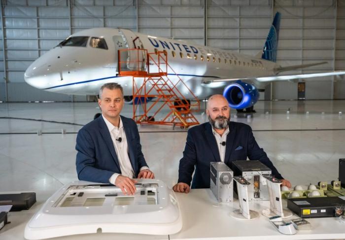 United Airlines Starlink